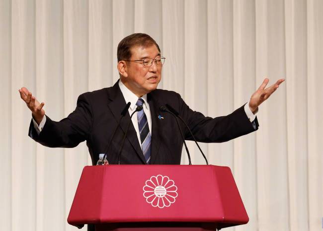 日本投降80周年当天，日本首相石破茂突然改口：不会再坚持留任